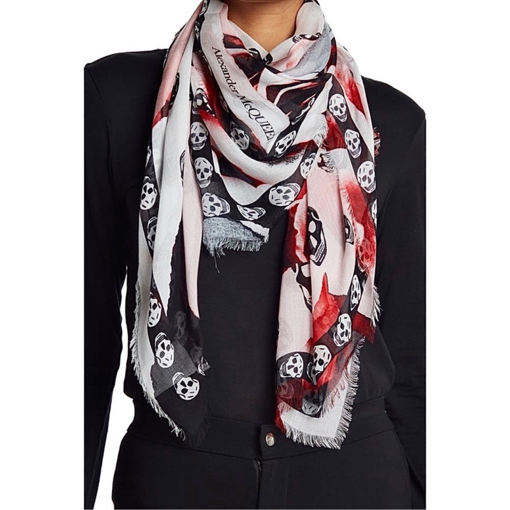Alexander McQueen Classic Skull Rose Print Fringe Red White Black Logo Scarf